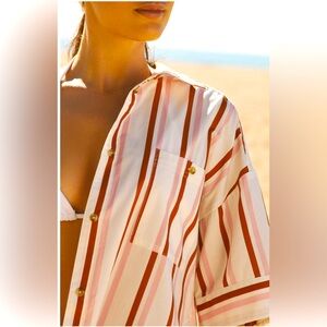 ANTHROPOLOGIE Big Boxy Striped Button Down Shirt
Size XS